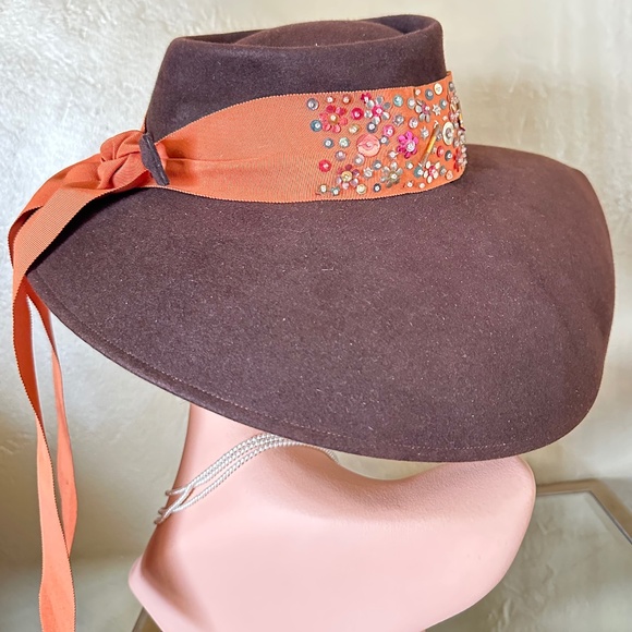 BEWITCHING 1940s\' VERY LARGE BRIM BROWN FELT HAT + ORANGE GROSGRAIN BAND/SEQUINS main image 7